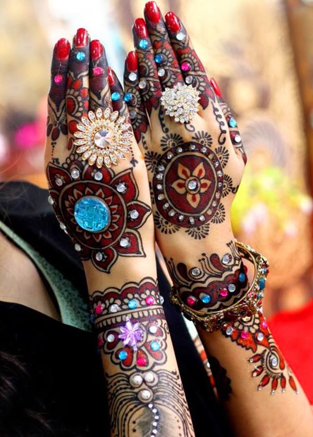 front hand simple mehndi design easy and beautiful 2025