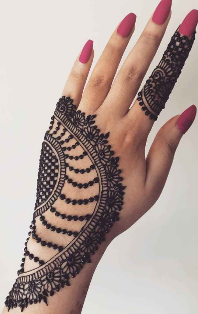 New Mehndi Designs to Celebrate Independence (15 August 2025)