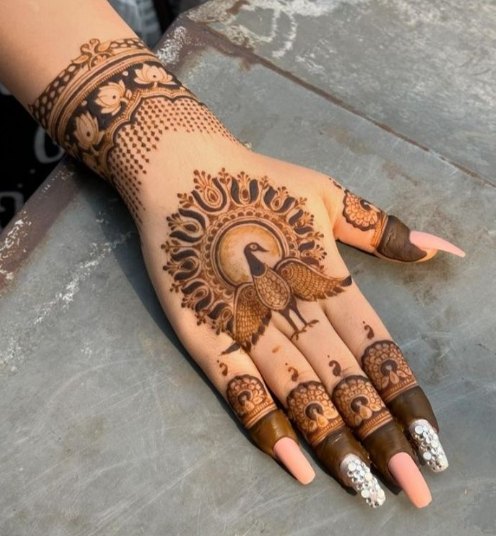 New Mehndi Designs to Celebrate Independence (15 August 2025)